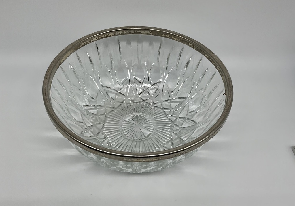 Crystal bowl, France. Silvered Kant. Second half of the 20th century