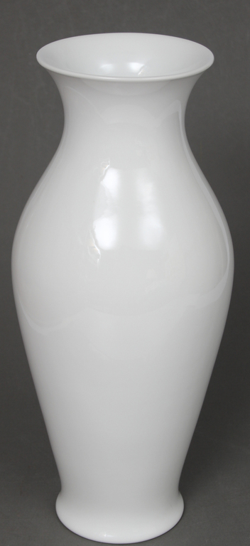 Porcelain vase without painting