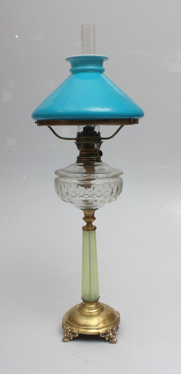 Керосиновая лампа в стиле модерн