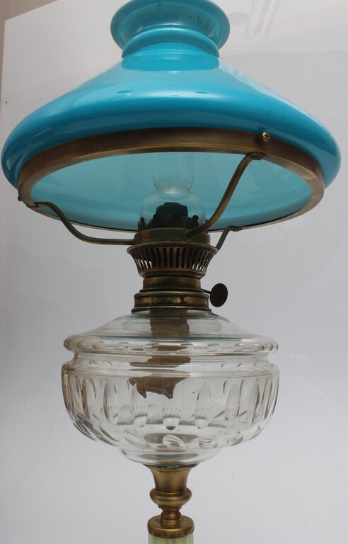 Art Nouveau kerosene lamp
