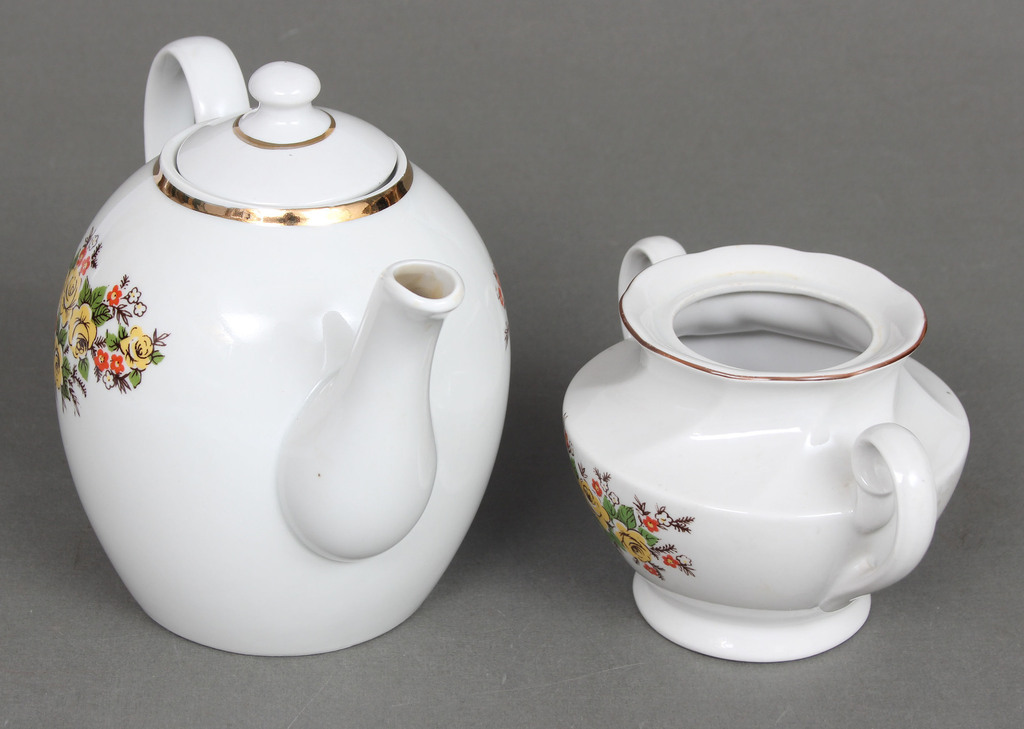 Porcelain set - pot, sugar bin