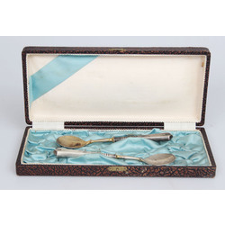 Silver spoons (2 pcs.) in a box