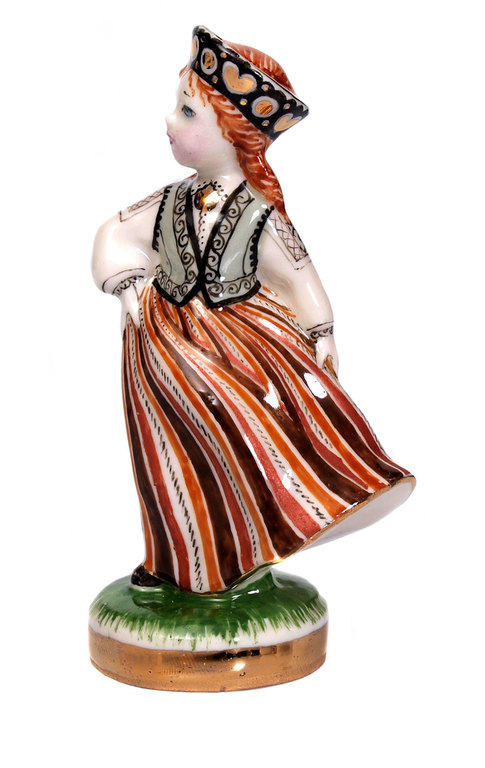 Porcelain figure „Daughter of Nations”