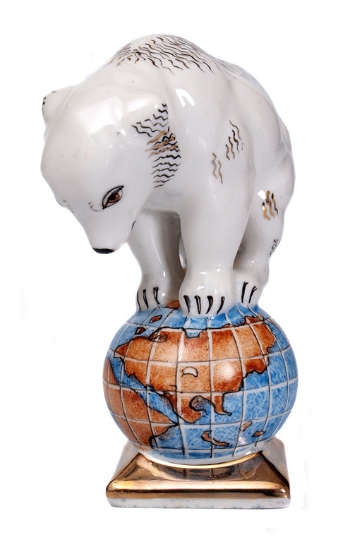 Porcelāna figūriņa „Lācis uz Zemeslodes”