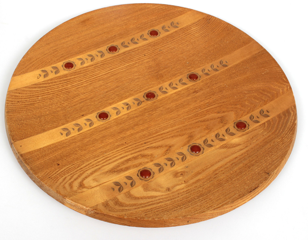 Decorative wooden wall plate