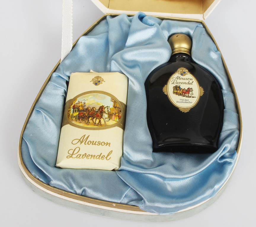GDR cosmetic set in the original box - soap, perfume