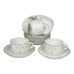 Porcelain cups with saucers (for 8 people)