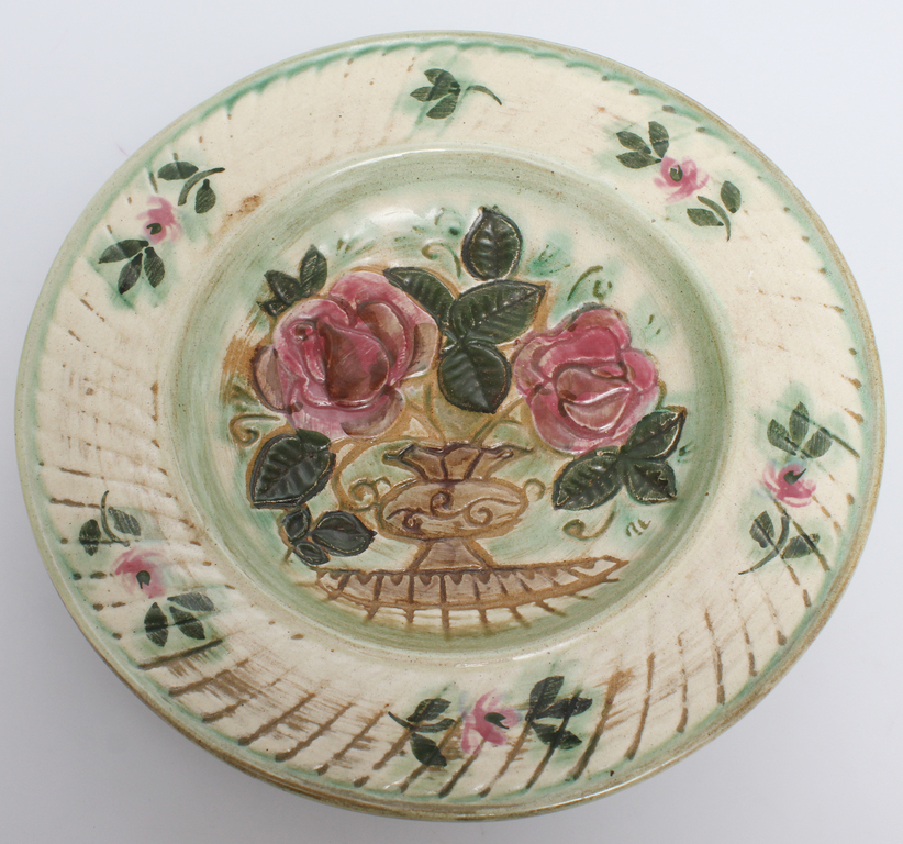 Декоративная керамическая настенная тарелка 