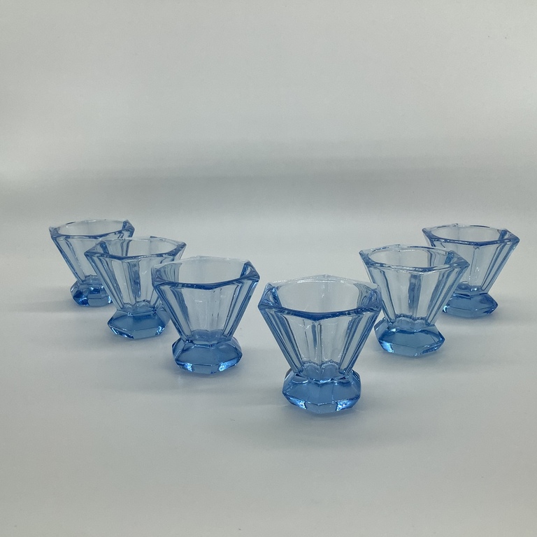 Crystal glasses for vodka. Art Deco. Excellent preservation. Goose Crystal