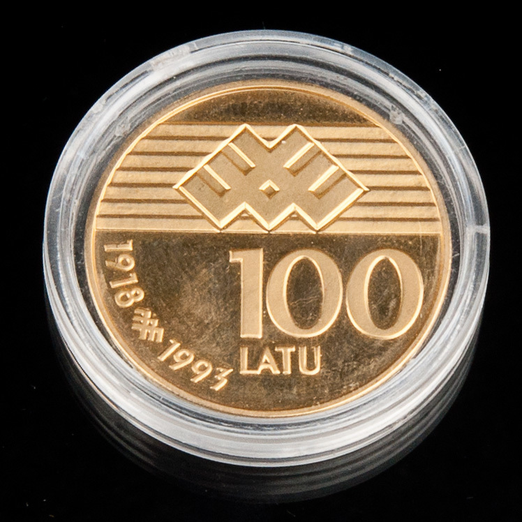 Золотая монета 100 латов 