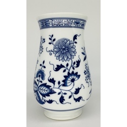 Hünterreuther vase. Classic bulbous design. Hand painted with cobalt. Excellent preservation