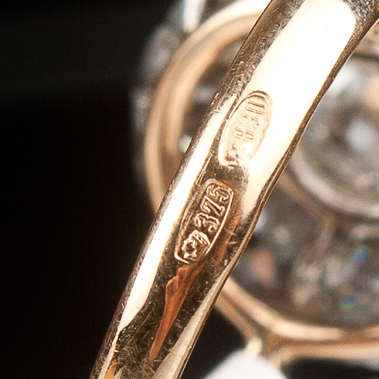 Золотое кольцо с серьгами