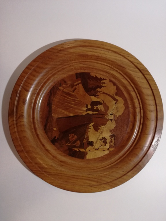 Decorative wooden painting - plate. 