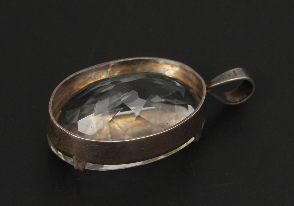 Серебряный кулон с прозрачным кристаллом