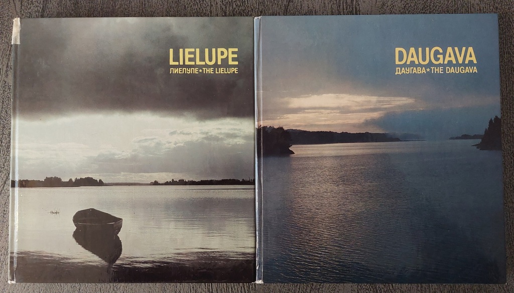 Два фотоальбома из серии «К МОРЕ» ДАУГАВА 1984г. ЛИЕЛУПЕ 1985 Рижский «Источник»