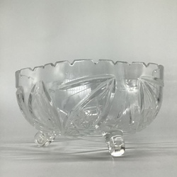 A candy bowl on paws. Maltsovsky factory in Gus Khrustalny. Thin crystal and fine, hand-carved. Beginning of the last century.
