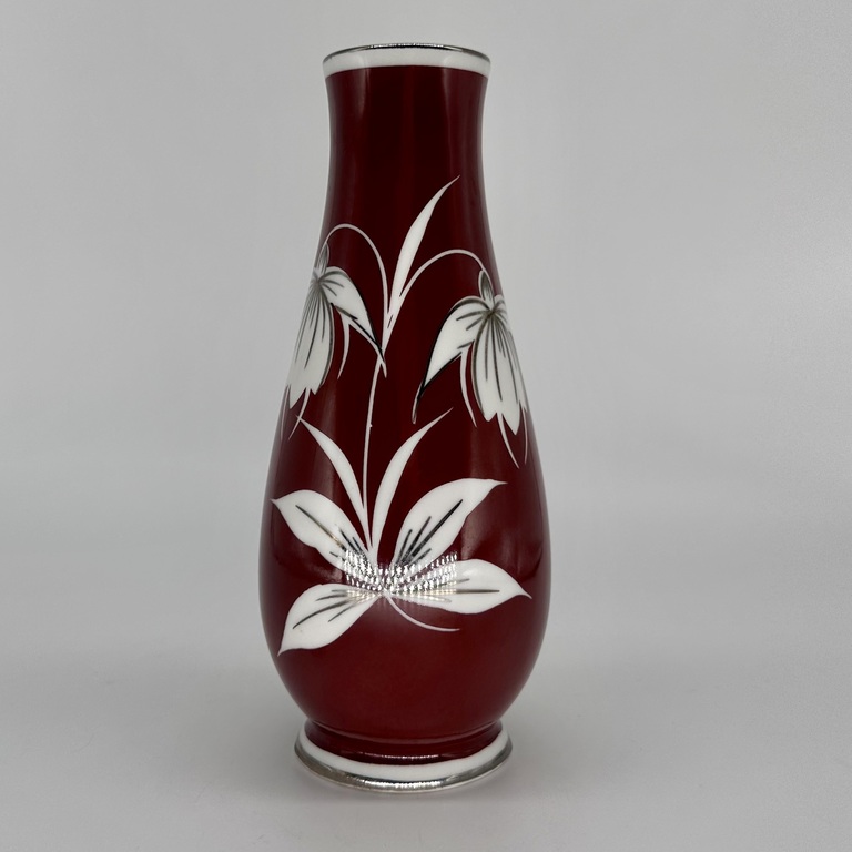 Rudolstadt vase, hand painted, Art Deco, 20s of the last century. Excellent preservation
