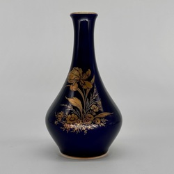Lindner Kobalt. Collectible cobalt Vase with gilding, signature of the master, Germany 1960-65.