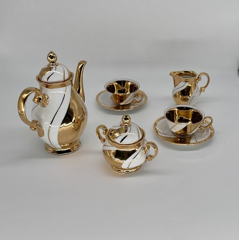 Кофейный арт- Деко сервиз на 2 персоны. Покрытие с золотом 50-е годы. 
