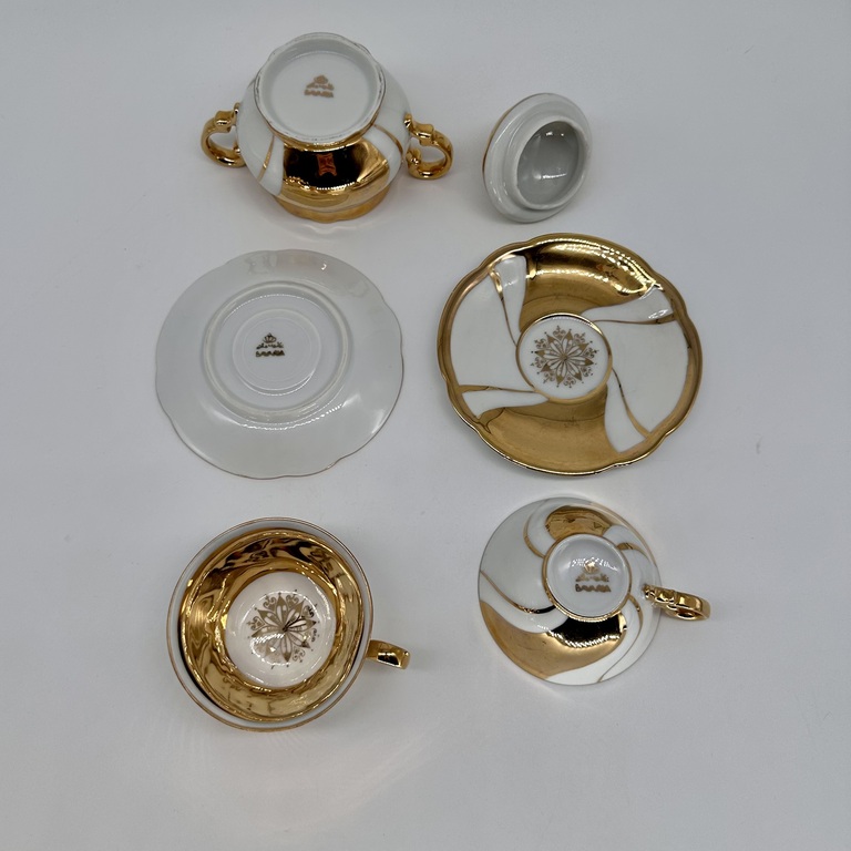 Кофейный арт- Деко сервиз на 2 персоны. Покрытие с золотом 50-е годы. 