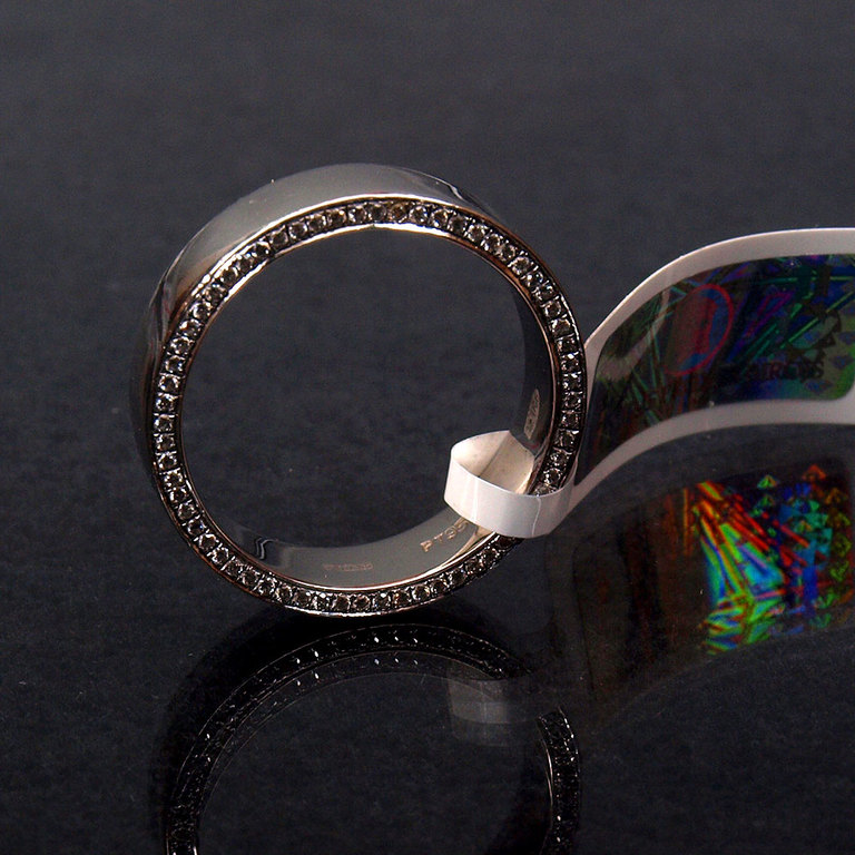 Платиновое кольцо с бриллиантами