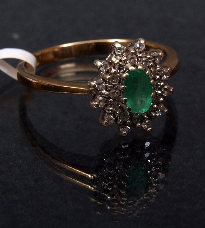 Gold ring diamonds, emerald