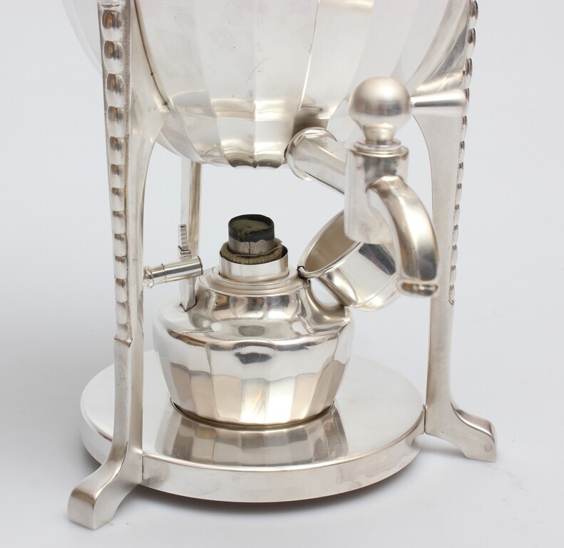 Silver-plated container for serving coffee/tea