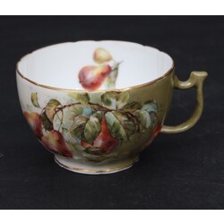 Gardner porcelain cup