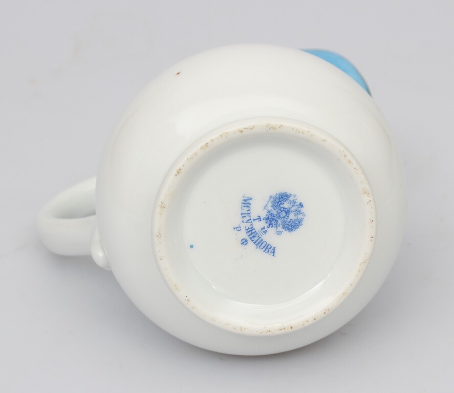 Kuznetsov porcelain milk jug Cranberries
