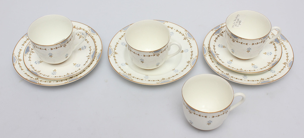 Porcelain set - for 4 persons