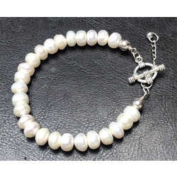 Freshwater pearl bracelet, irregular shaped pearls.
