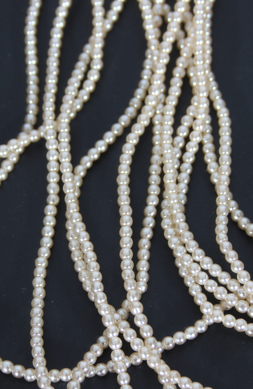 Pearl necklace (imitation)