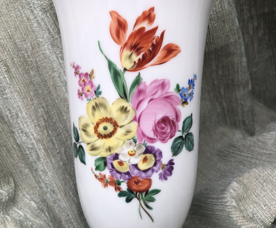Classic hand painted vase