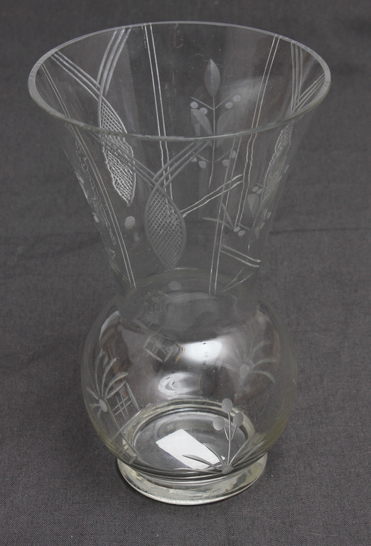 Art Deco vase in national style with hand grinding