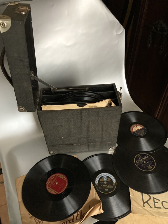 15 dazada records good stage from Bellacord Electro, Colombia, Metropol record, Homocord ipasa plasu antique wooden box / cases