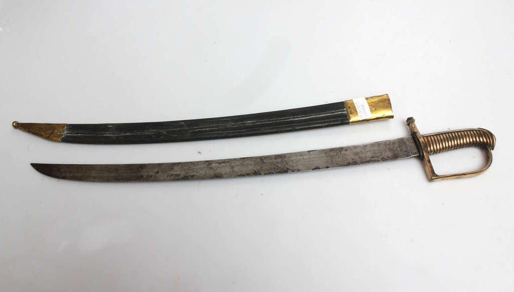 Napoelona laika franču zobens ādas futlārī ar bronzas apdari