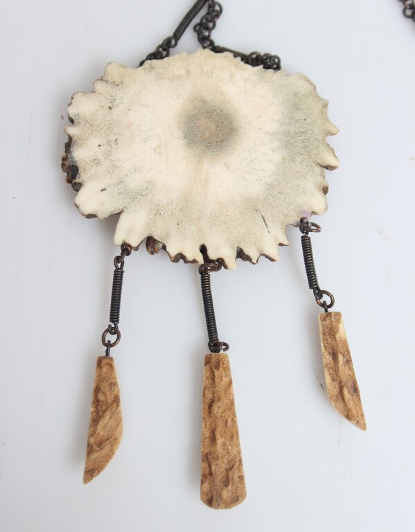 Necklace made of deer horn