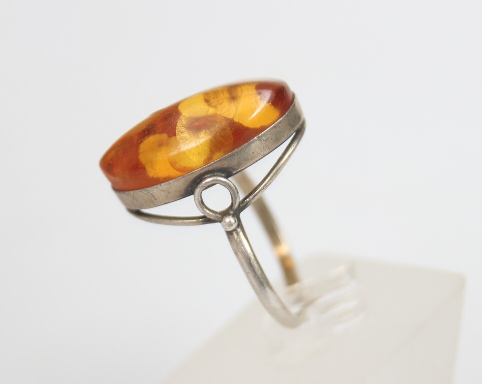 Amber ring, earrings, pendant with chain