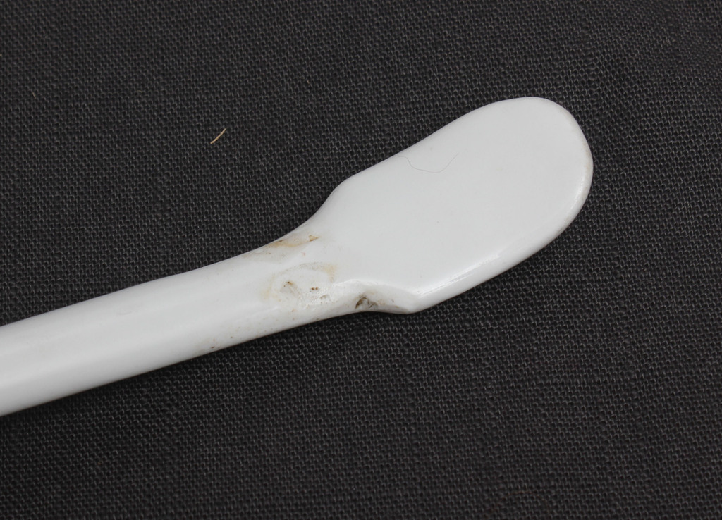 Porcelain spoon 