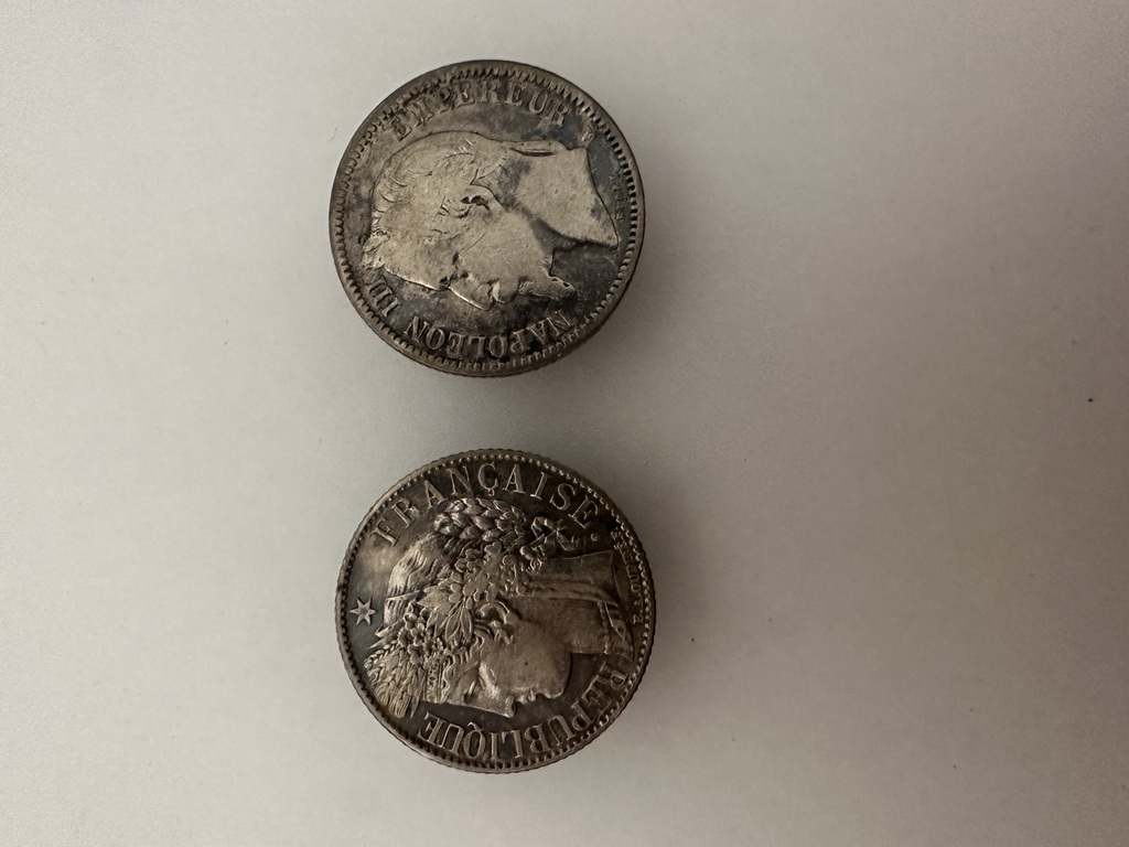 Sudraba monētas - aproču pogas