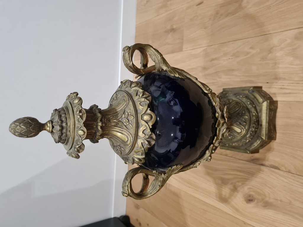Decorative porcelain vase with bronze decorations