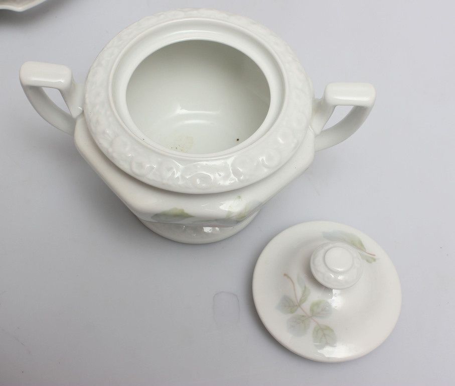 Porcelain tea and coffee service for 12 persons 