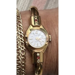 Gold-plated women's Swiss made Costal 17 jewels watch with zircons