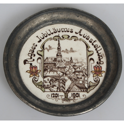 Painted porcelain decorative plate with metal finish