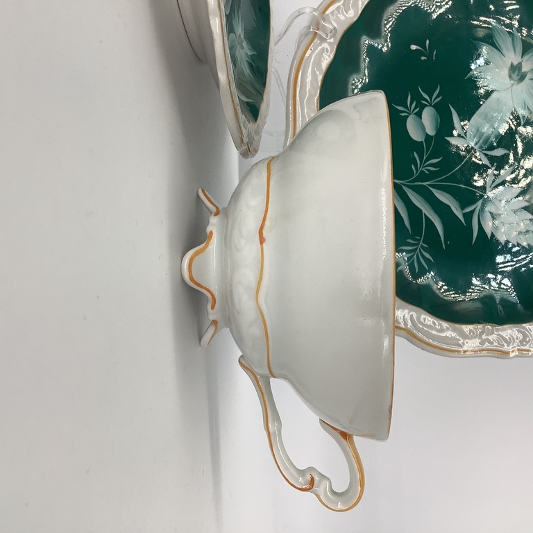 Tea pair and cake plate Lichte.Klemo 1949. Figured handle, legs and edges of the plates, hand painted