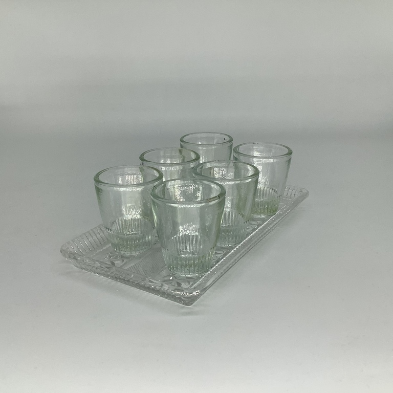 6 glasses on a tray. 30-40 years of the USSR. No chips or cracks