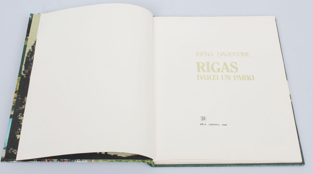 2 книги о рижских парках