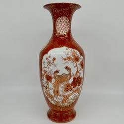 Japanese Fukagawa vase. Hand painted. Mid 20th century