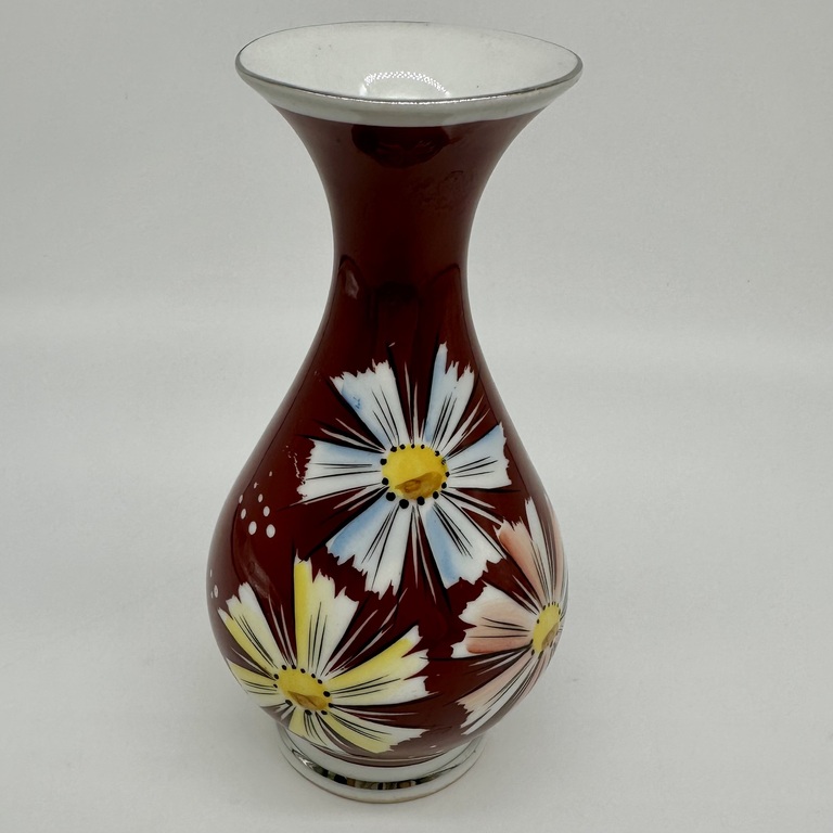Vase with hand painting. Chamomile motif. GDR 60s 