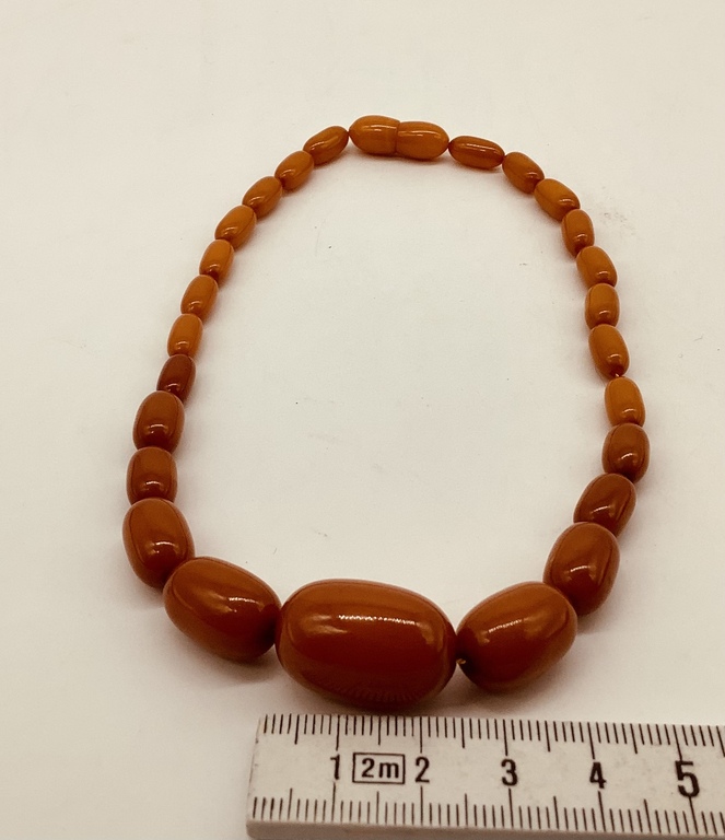 Honey amber beads for a very thin neck.Perfect beauty in perfect condition.19th century